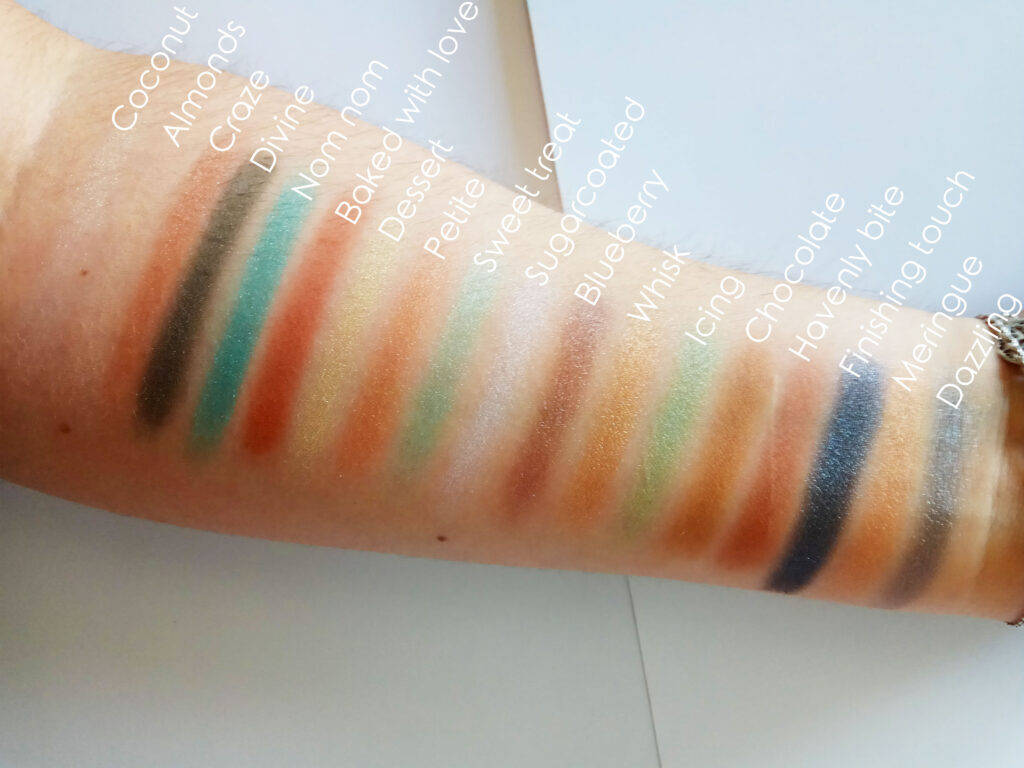 IHR Macaroons Chocolate swatches