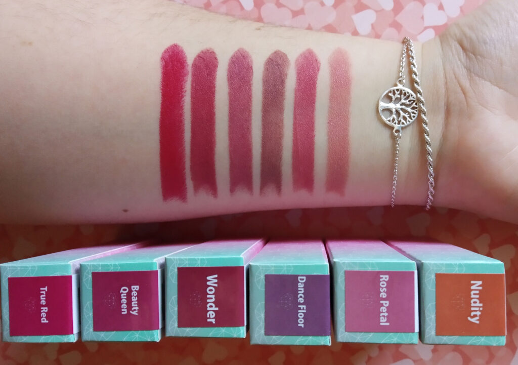Corazona - Barras de labios swatches
