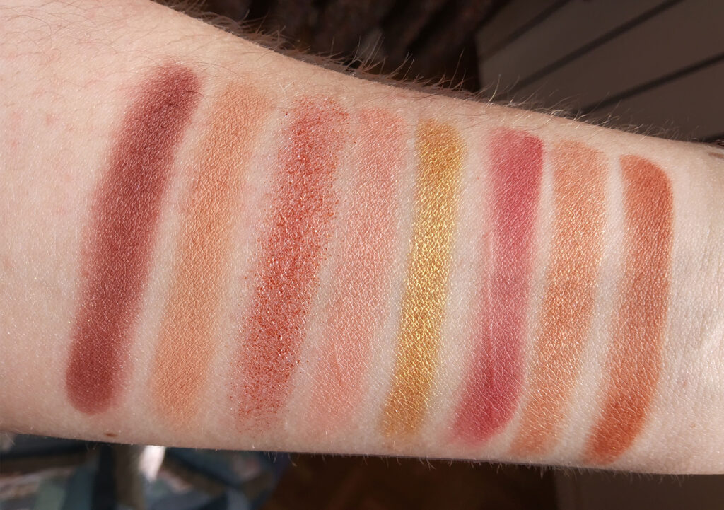 Makeup Obsession - Warm Up paleta swatches