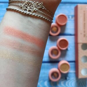 Colourpop - Baby Got Peach super shock shadows