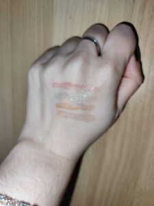 Sence Ocean is Calling Lip Gloss Gifset swatches flash