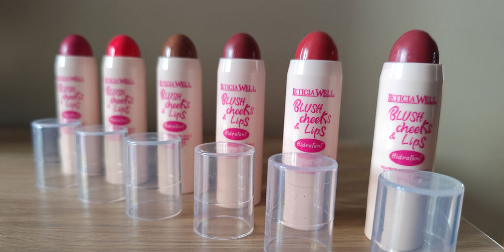 Leticia Well - Colorete y labios Stick tonos