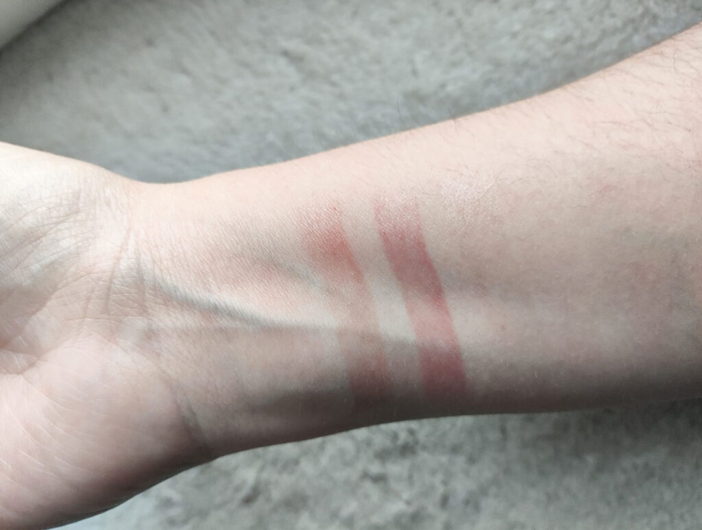 Jovo - Bálsamos de labios tonos Lemon, Chocolate y Shea Butter swatches