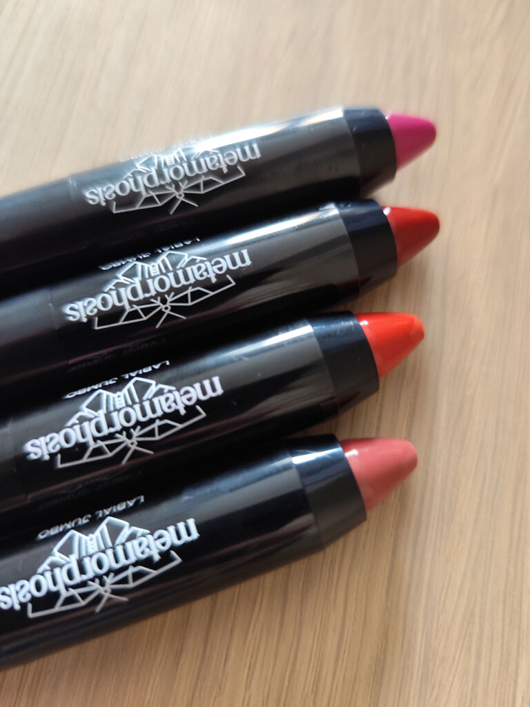 metamorphosis-barras-de-labios-jumbo-abiertas