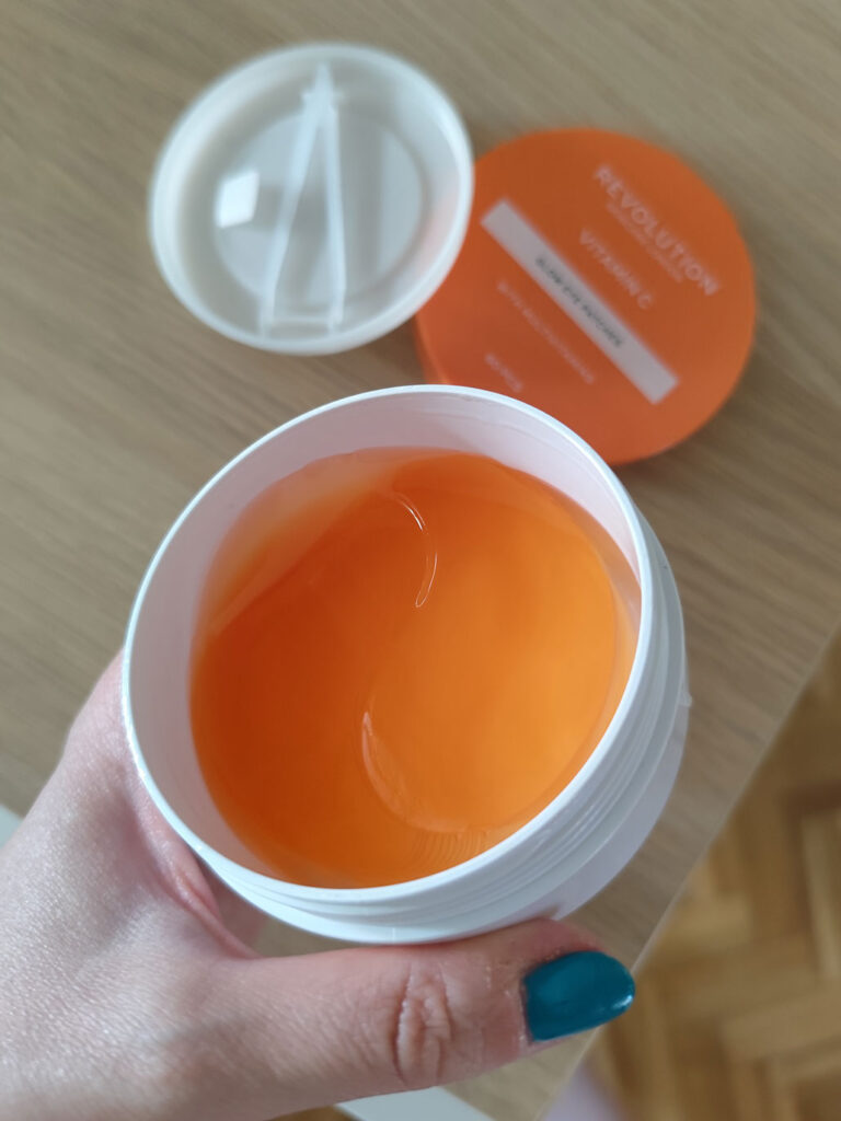 revolution-skincare-parches-ojera-vitamina-c-bote-abierto