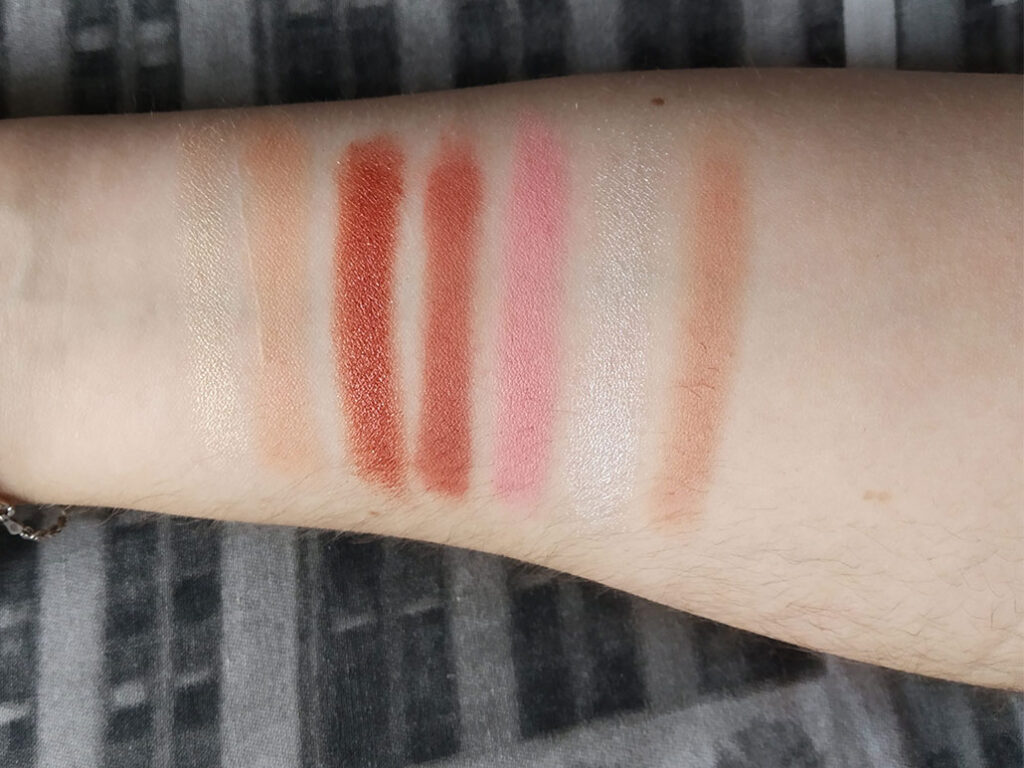 technic-colour-max-swatches