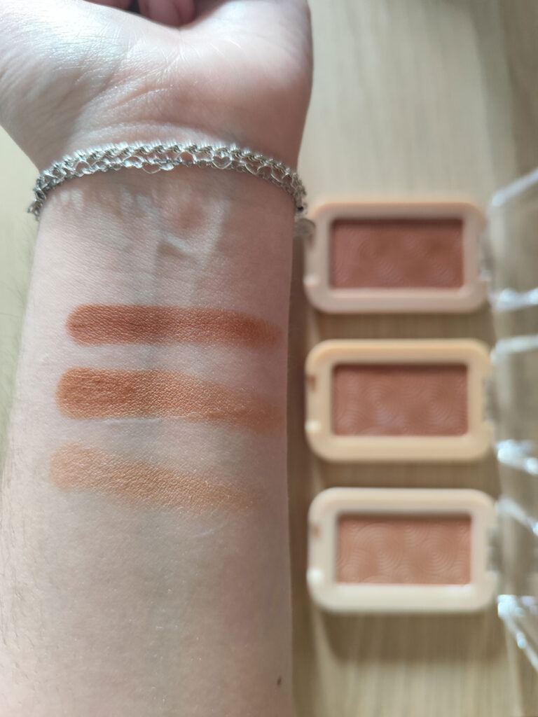 Action maquillaje Max and More 2025 bronceadores en polvo swatches