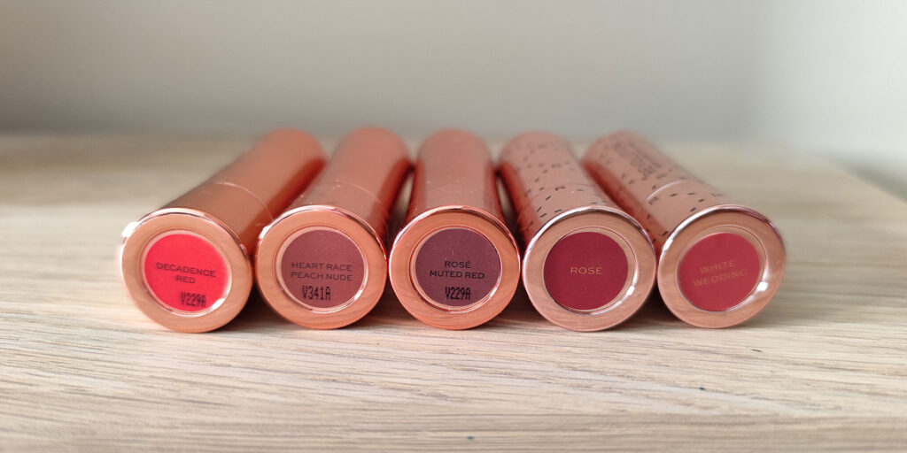 Revolution - Barras de Labios Satin Kiss tonos