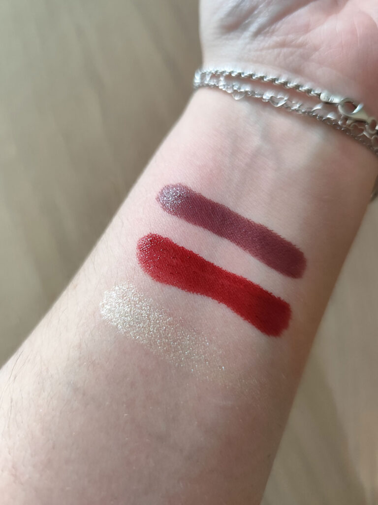 Sheglam - Maquillaje coloretes e iluminador swatches