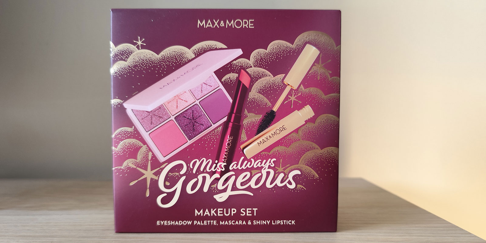 Max and More - Miss Always Gorgeous caja