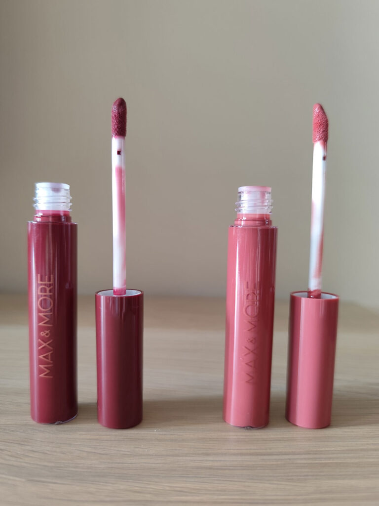Max and More - Haul maquillaje Action Glossy Liquid Lipstick tonos Adore You y Spice Up abiertos