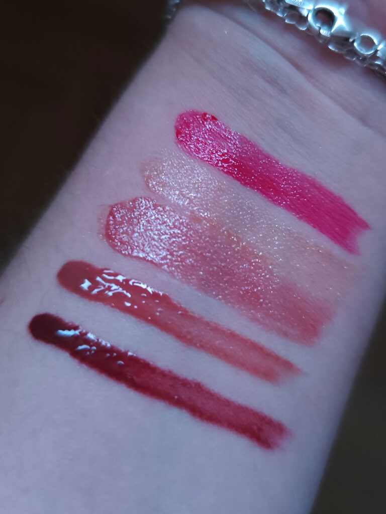 Max and More - Haul maquillaje Action High Gloss Lip Balm tipo boli swatches