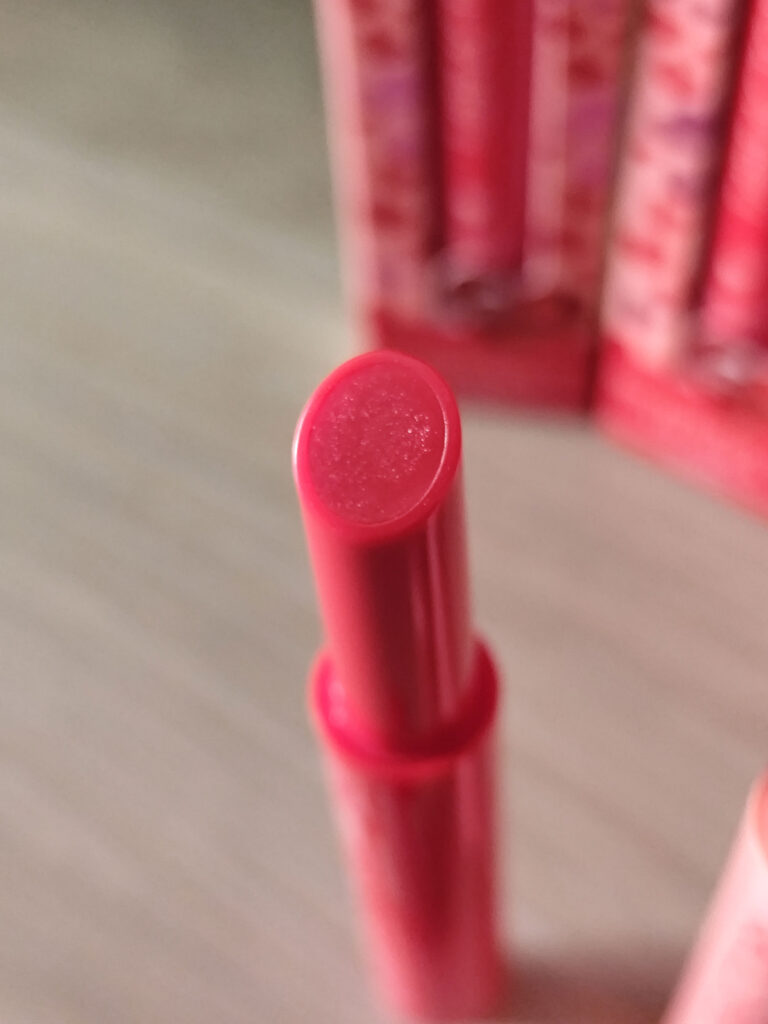 FabFactory - Bálsamos Shimmer Glass Lip Stick tono rojo