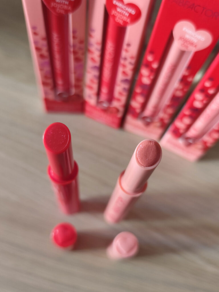 FabFactory - Bálsamos Shimmer Glass Lip Stick tapas corazón