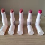 Essence – Barras de labios Satin Glow