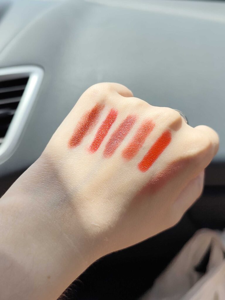 Met - Perfect Lip Duo labiales swatches con luz