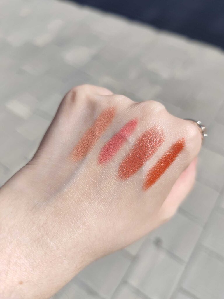 Pink Lolita - Coloretes Stick tonos swatches luz