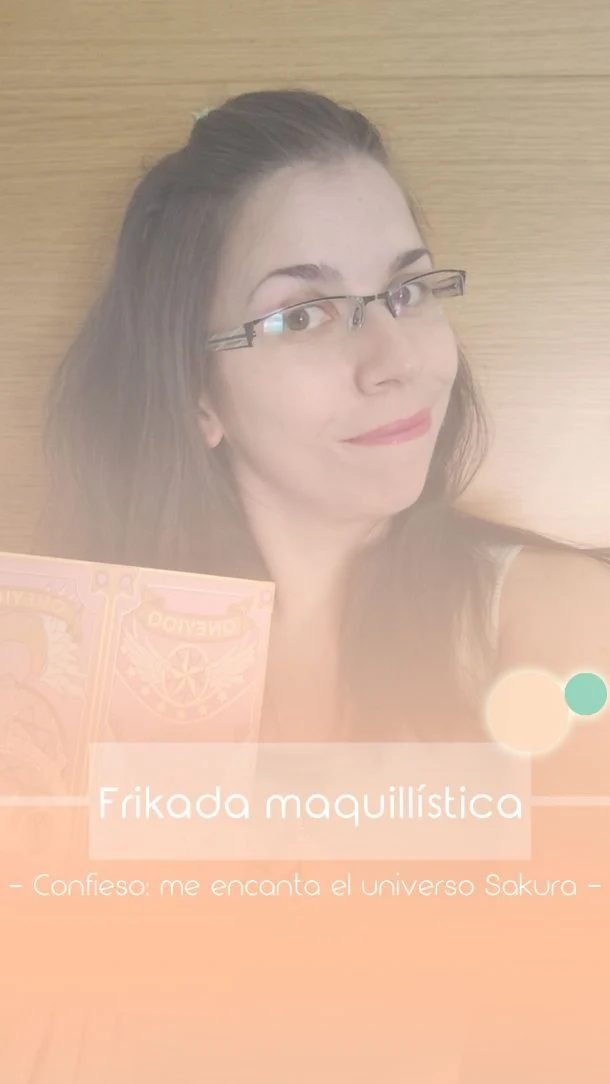 🧚🏻‍♀️ ¡He aquí mi más frikada maquillistica de Sakura: Cardcaptor! 🌟

🤭 La verdad que me ha hecho mucha gracia hacer este vídeo y me ha gustado cómo ha quedado (pese a iluminación y cositas varias, si 🙄)

🎁 En realidad, si os acordáis, os lo enseñé porque fue un regalito totalmente inesperado de papá Noel, y no me pudo hacer más ilusión!

🎨 Están tooooodos los colores en diferentes acabados, asíq si quisierais ver alguno en concreto pantallazo y me decís cuál 🤭

💬 Ahora, cuéntame en comentarios: ¿tú también veías esta serie o la conoces? ¿Qué frikada tienes tú? Te espero en comentarios 😏

#makeup #maquillaje #paletasdesombras #eyeshadowpalette #colores #colors #colours #colorfull #colourfull #sakura #sakuraanime #sakuracarpcaptor #friki #frikipower #frikada #frikadas #frikadasmolonas #frikadasvarias #sakurafan #sakurafans