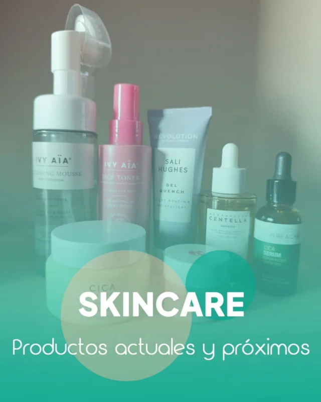 🧖🏻‍♀️ Al fin he encontrado cierta estabilidad con la piel tan rebeldemente sensible

💁🏻‍♀️ Os cuento qué estoy usando ahora mismo que me está funcionando y encantando:

🌞🌜 Limpiador tipo mousse y tónico de @ivy_aia : ambos de día y noche, el tónico sobretodo cuando necesito un plus de hidratación (que últimamente suele ser siempre)

🌞 Ampolla @skin1004official de Centella Asiática: la estoy usando las mañanas, la pipeta tiene la punta algo diferente y es muy fluida

🌜 Sérum de Cica de @pureandcare : ahora me lo estoy aplicando por las noches, siento que este dúo tal que así me asienta mucho mejor todo en la piel

🌞 Crema Salu Huges @makeuprevolutiones : hidrata de maravilla y la piel absorbe rápido (textura muy fluida)

🌜 Crema Cica en @normal_espana : no solo hidrata y calma, sino que literalmente reconforta (textura fluida, pero algo más densita)

🌞🌜 Mascarilla de labios @w7makeupes : en realidad la uso por las mañanas si no salgo de casa, sino día y noche

🌞🌜 Bálsamo día y noche @catrice.cosmetics : en realidad uso la anterior, pero he querido incluirla porque me parece ideal para incluir en viajes, el bálsamo de noche me resulta semejante (pero no igual) y por el día, aunque no hidrata tanto, está interesante

💁🏻‍♀️ Estoy a punto de empezar estos:

👉🏻 Uno de estos dos contornos de ojos

👉🏻 Después de las pruebas del hospital, si puedo y cuando pueda, incluir en mi rutina uno de estos dos sérum (cuando termine uno de los actuales)

👩🏻‍⚖️ Salvo el de Catrice, ya he repetido y/o cuento con repos de TODOS mis actuales, me encantan y funcionan perfectos 💖

💬 Déjame en comentarios si has probado alguno, tienes alguna pregunta o cuál te gustaría que empezara a probar antes!

#skincare #rutinaskincare #skincarerutina #skincarerutin #skincarerutine #skincarepielsensible #ivyaia #ivyaïa #pureandcare #cica #serumcica #cremacica #w7 #w7cosmetics #mascarilladelabios #limpiadorfacial #cleansingskin #skincleaning #skincareautumn